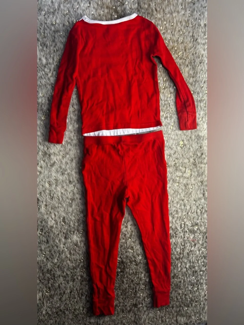 5 for $25🔥Wonderland Red Santa Pajama Set‎ 4T